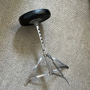 CB Percussion Drum Throne